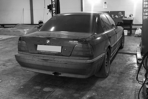 BMW E38 7 kpp.jpg